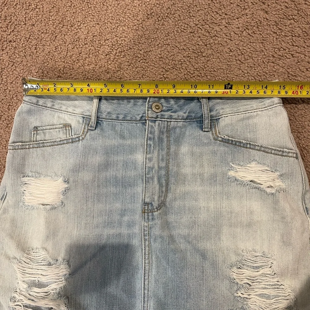 HOLLISTER Trendy High Rise Y2k Distressed Denim Mini Skirt